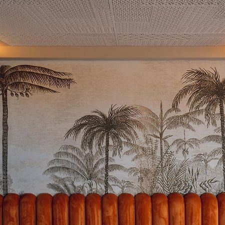 Hotel Jadali & Spa Marrakesz Zewnętrze zdjęcie Palm trees on the wall of the lobby
